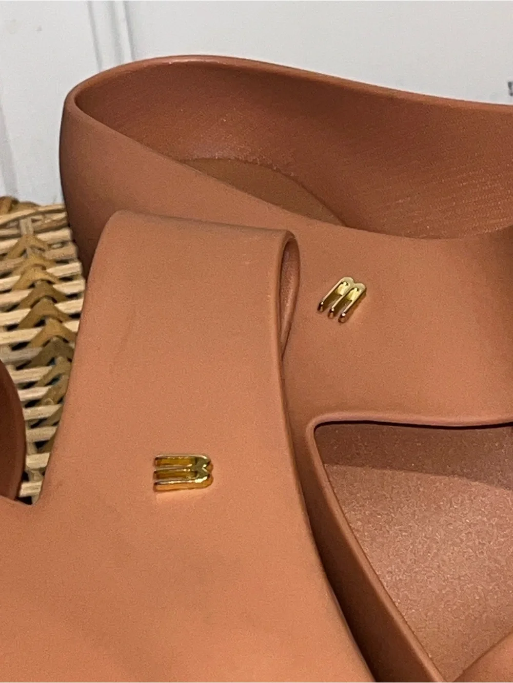 MELISSA Creative wedge